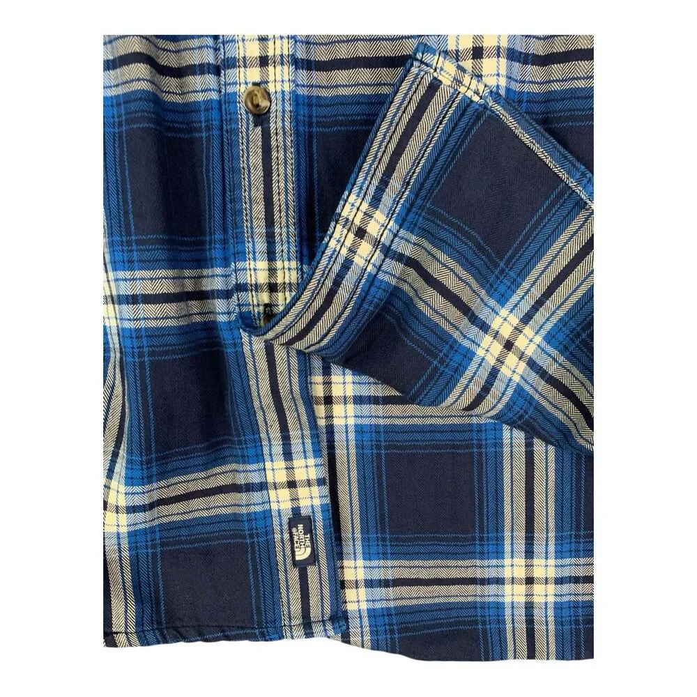 The North Face Men’s Flannel Shirt, Long Sleeve, Blue Plaid, Size Medium